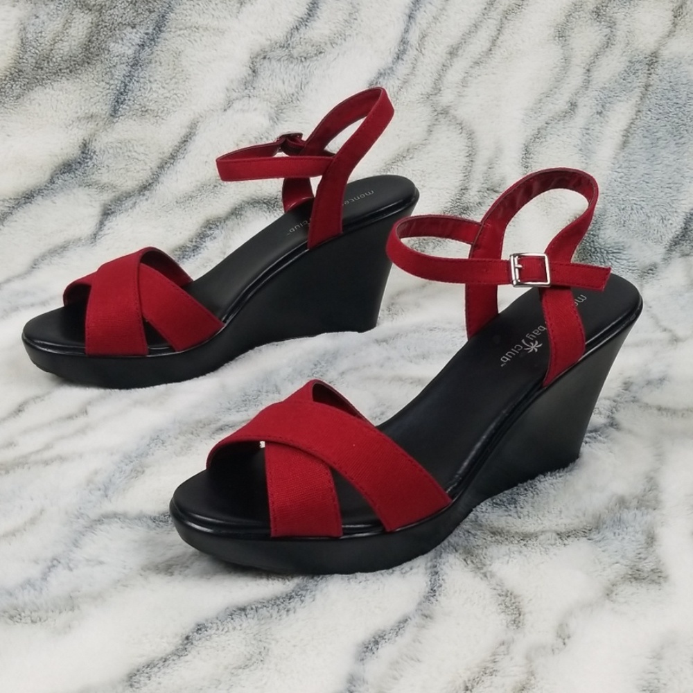 Montego Bay Club Red Wedge Sandals 4 inch size 9